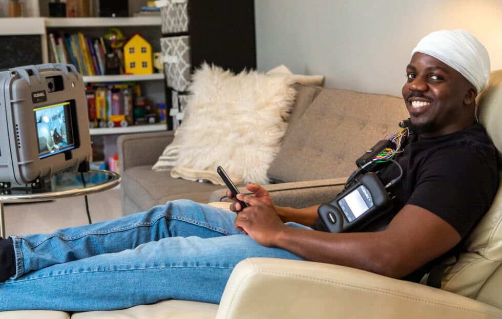 모니터링되는 재택 EEG